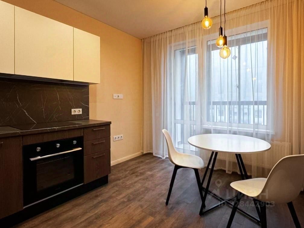 Аренда 1-комн квартиры на вторичном рынке Равновесие мкр, с. Перхушково,  д. 3