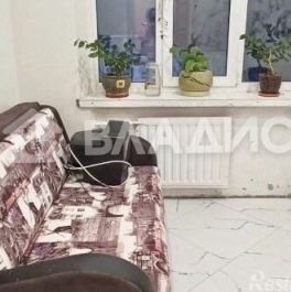 Продажа 1-комн квартиры на вторичном рынке Долгоозёрная улица,  д. 7