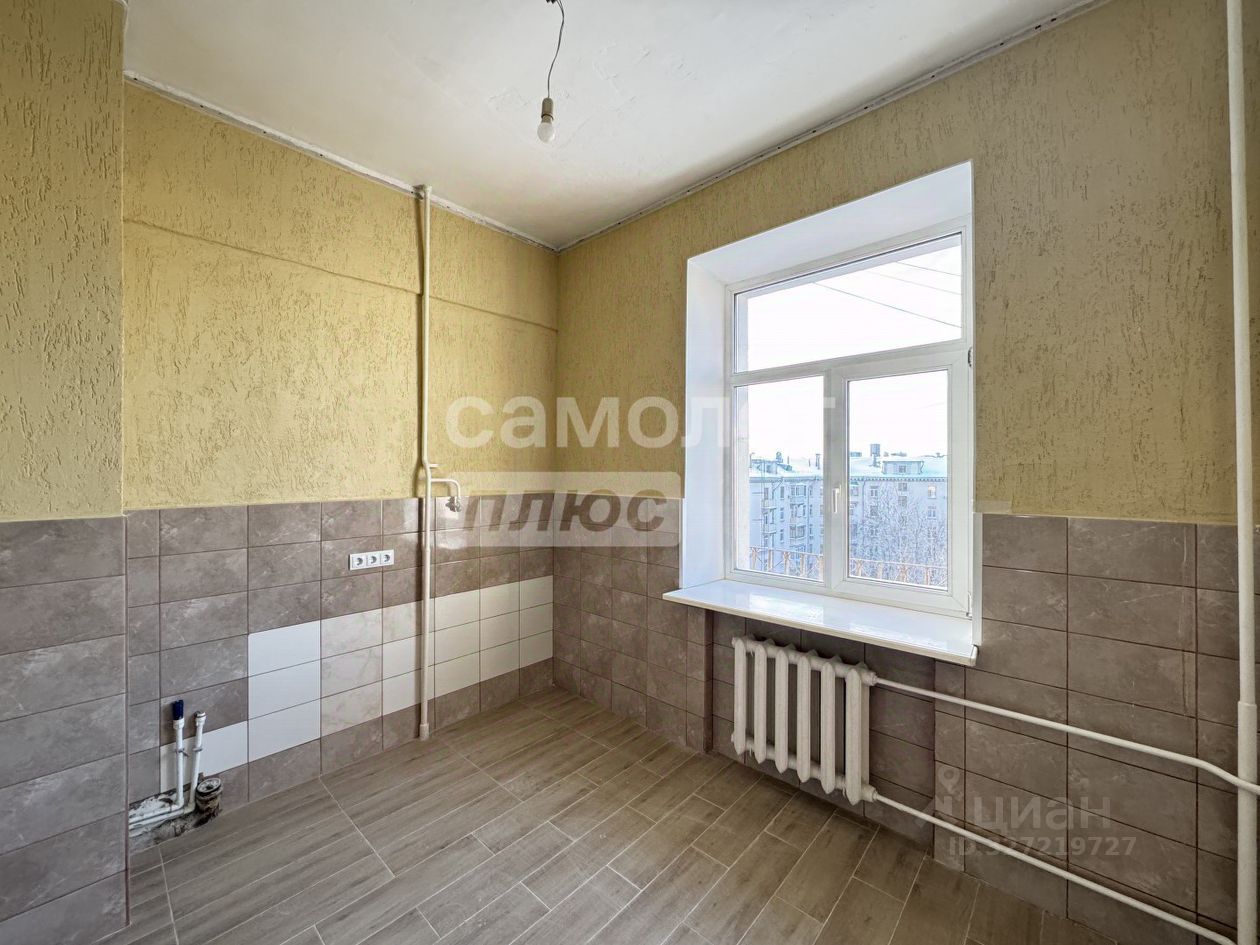 Продажа 3-комн квартиры на вторичном рынке улица Алабяна, 10К1