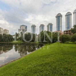 Продажа 3-комн квартиры на вторичном рынке Минская улица,  д. 2