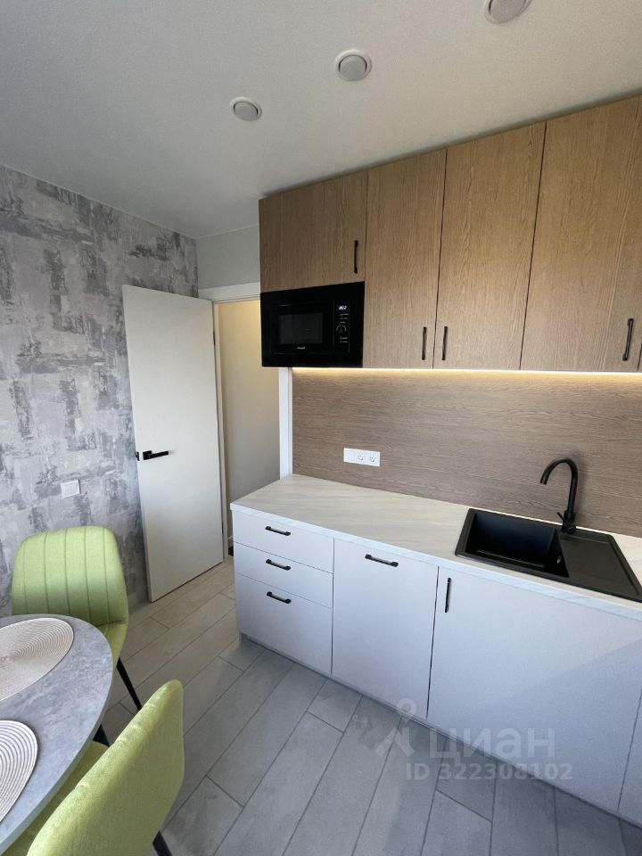 Продажа 1-комн квартиры на вторичном рынке Новочеркасский проспект, 10