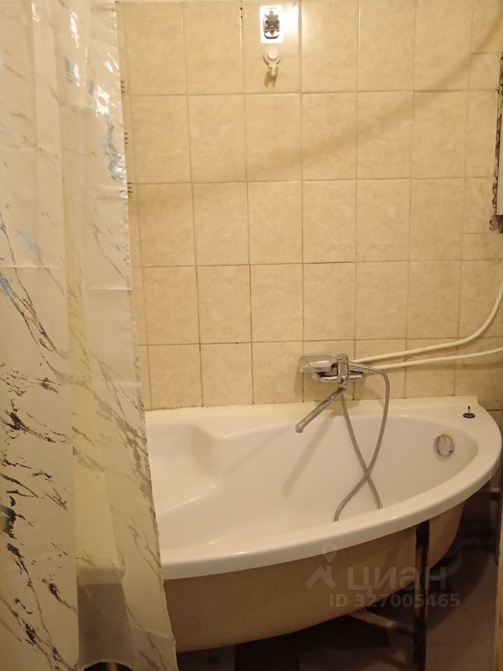 Продажа комнаты Лахтинская улица, 28
