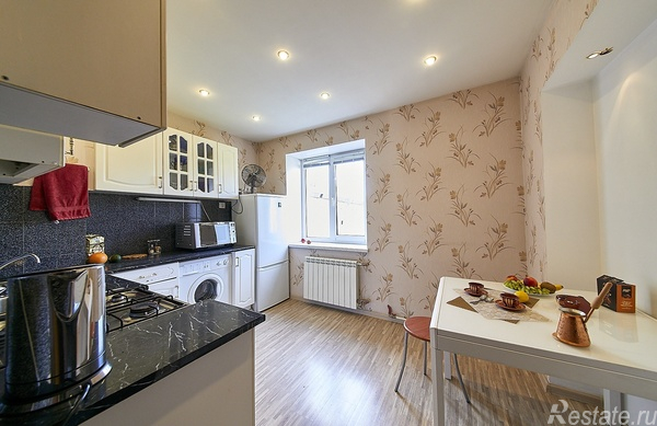 Продажа 1-комн квартиры на вторичном рынке Мучной пер,  д. 3