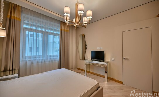 Продажа 1-комн квартиры на вторичном рынке Флотская улица,  д. 7 к4