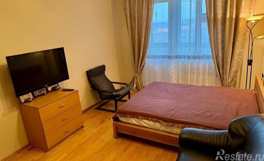 Аренда 1-комн квартиры на вторичном рынке ул Высокая,  д. 12