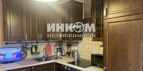 2-комн квартира Высокая улица,  д. 4