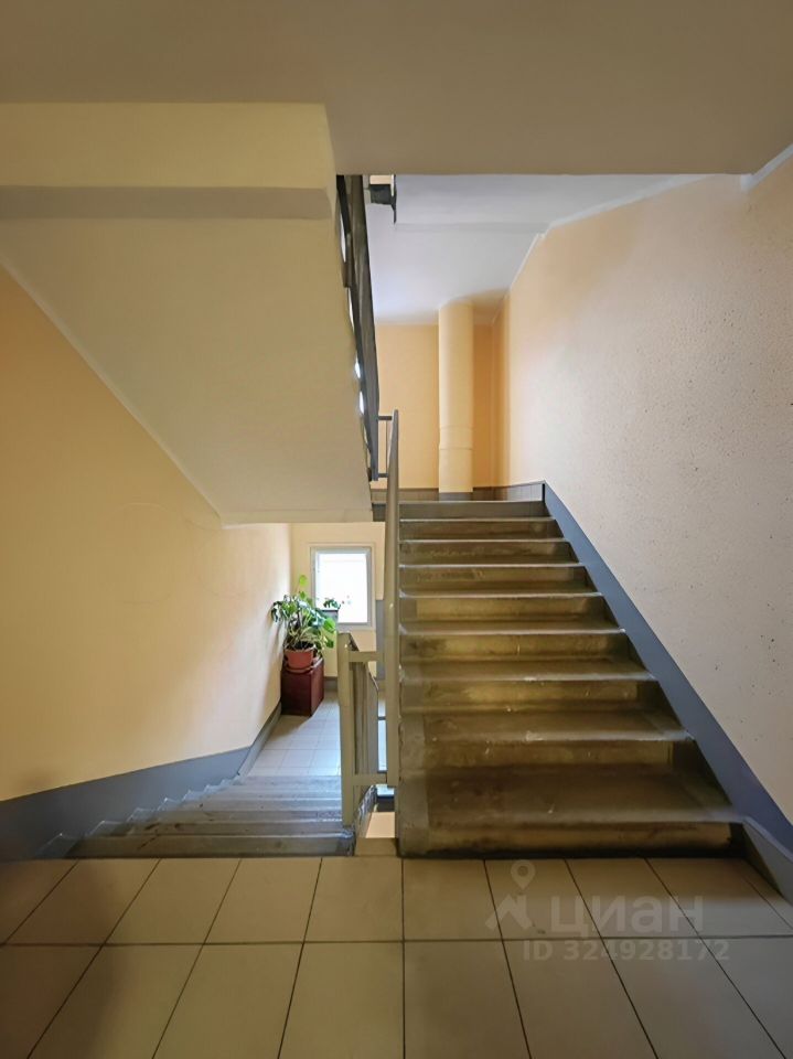 Продажа 1-комн квартиры на вторичном рынке Богатырский проспект, 59К1