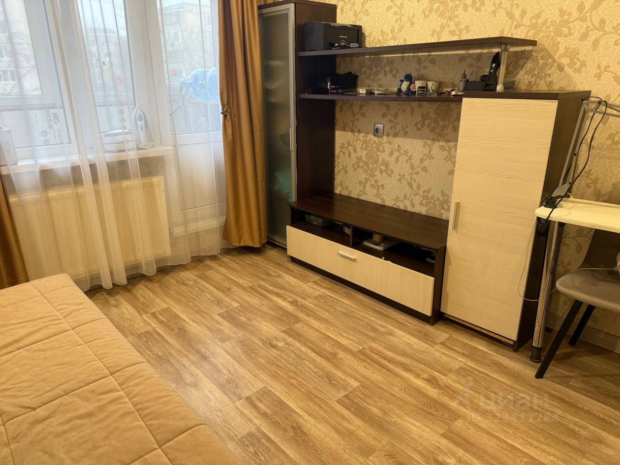Продажа 3-комн квартиры на вторичном рынке Искровский проспект, 26