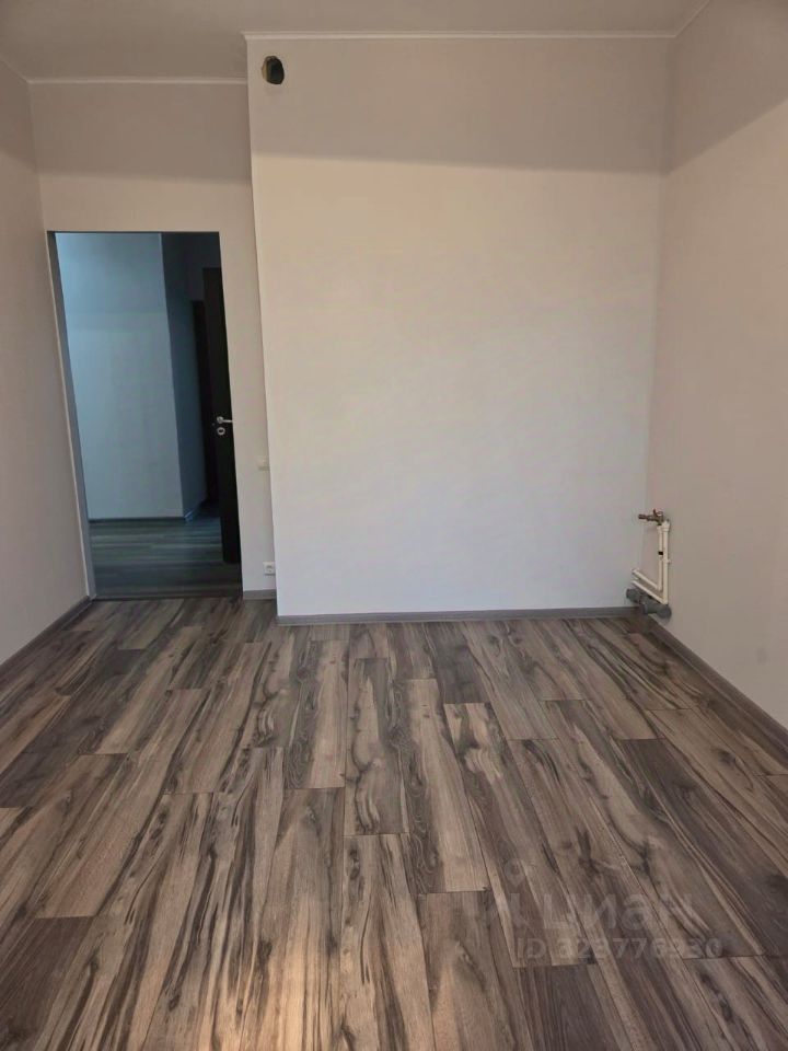 Продажа 2-комн квартиры на вторичном рынке проспект Героев, 26к2