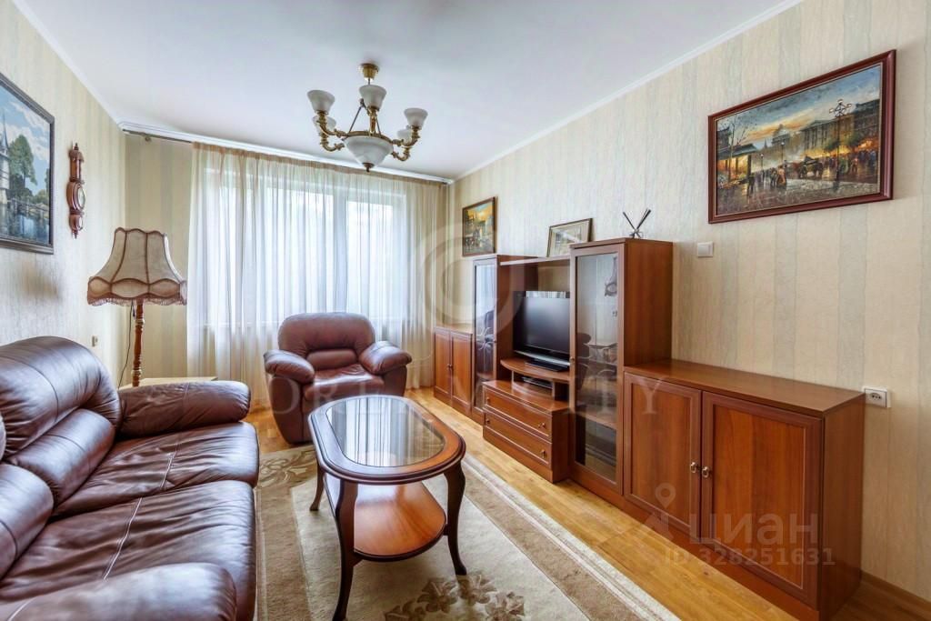 Аренда 3-комн квартиры на вторичном рынке улица Генерала Антонова, 4К1