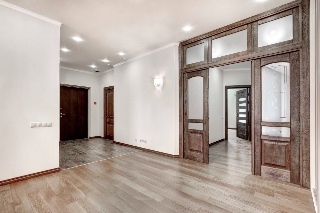 Продажа 3-комн квартиры на вторичном рынке Озерковская набережная, 52А