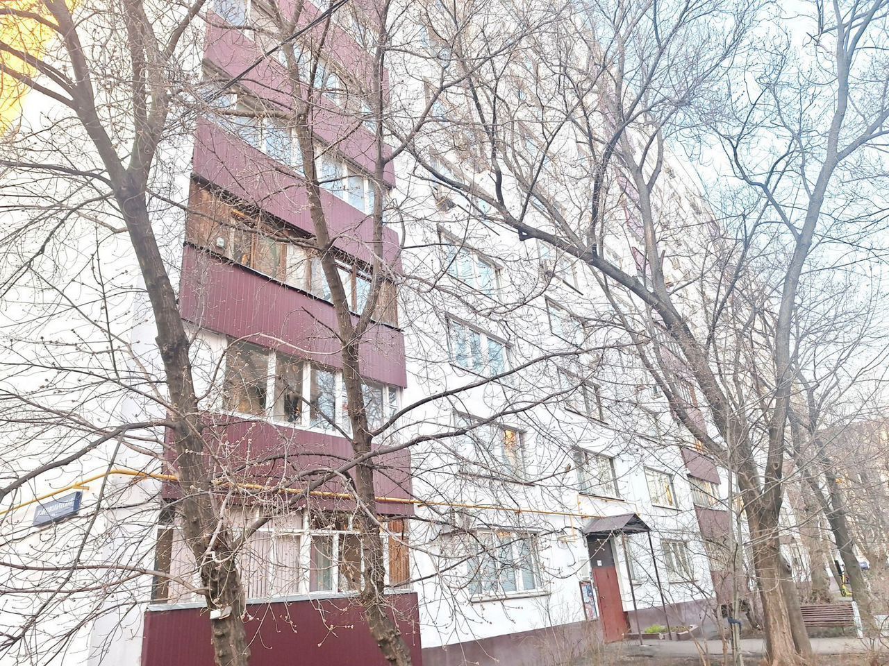 Продажа 3-комн квартиры на вторичном рынке Библиотечная улица, 2