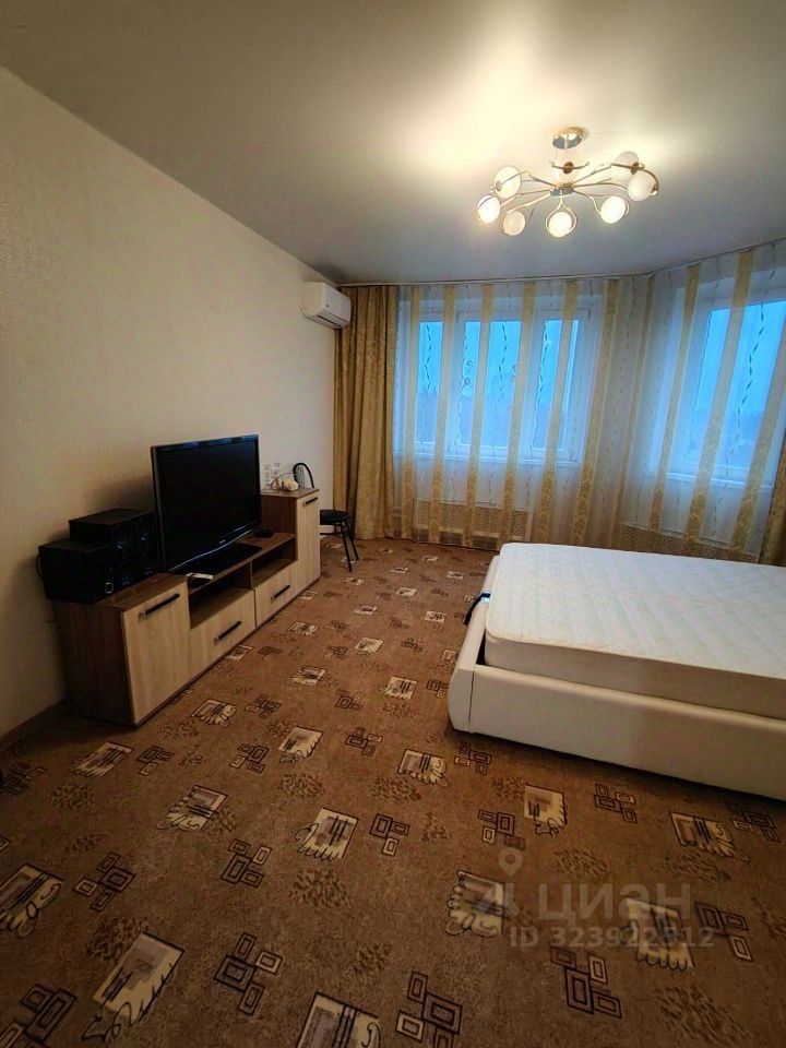 Аренда 1-комн квартиры на вторичном рынке Одинцово, улица Кутузовская,  д. 2