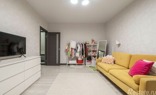 Продажа 2-комн квартиры на вторичном рынке проспект Будённого