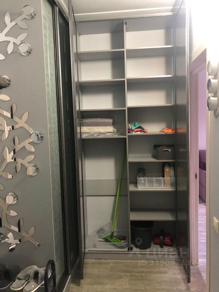 Продажа 1-комн квартиры на вторичном рынке Константа тер., с. Константиново, 5