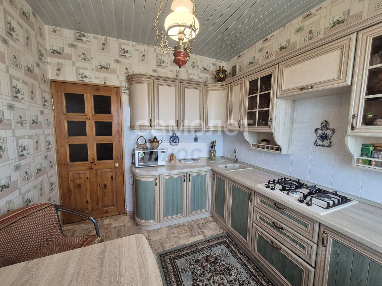 Продажа 3-комн квартиры на вторичном рынке Голицыно, проспект Керамиков, 78