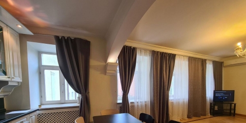 3-комн квартира Сеченовский переулок,  д. 9