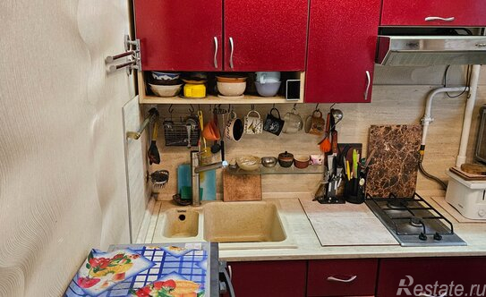 Продажа 3-комн квартиры на вторичном рынке Реутовская улица,  д. 4