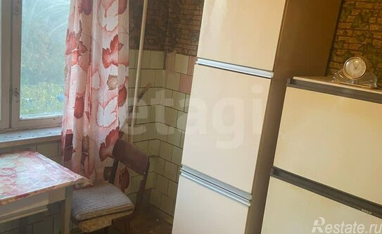 Продажа 2-комн квартиры на вторичном рынке Белогорка, Институтская улица,  д. 15