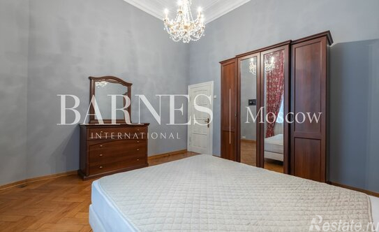 Аренда 6-комн квартиры на вторичном рынке Староконюшенный переулок,  д. 5/14