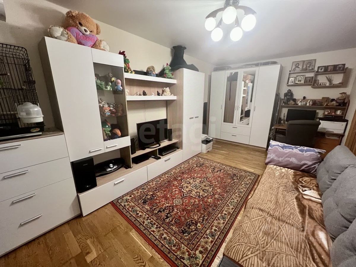 Продажа 2-комн квартиры на вторичном рынке улица Академика Павлова, 27К1