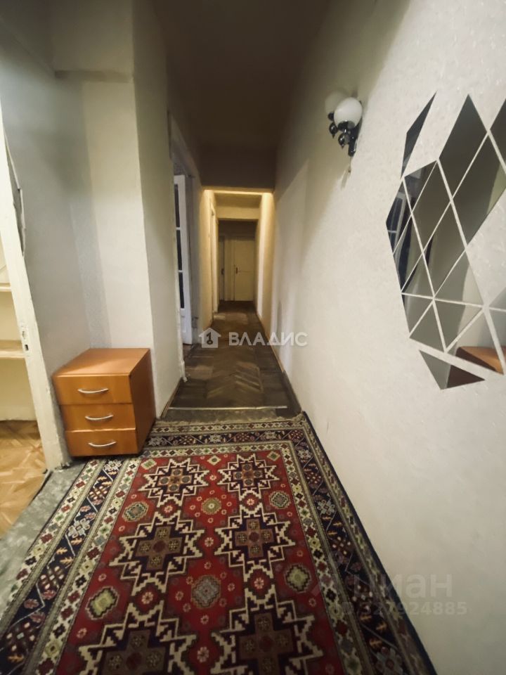 Продажа 2-комн квартиры на вторичном рынке Беговая улица,  д. 11