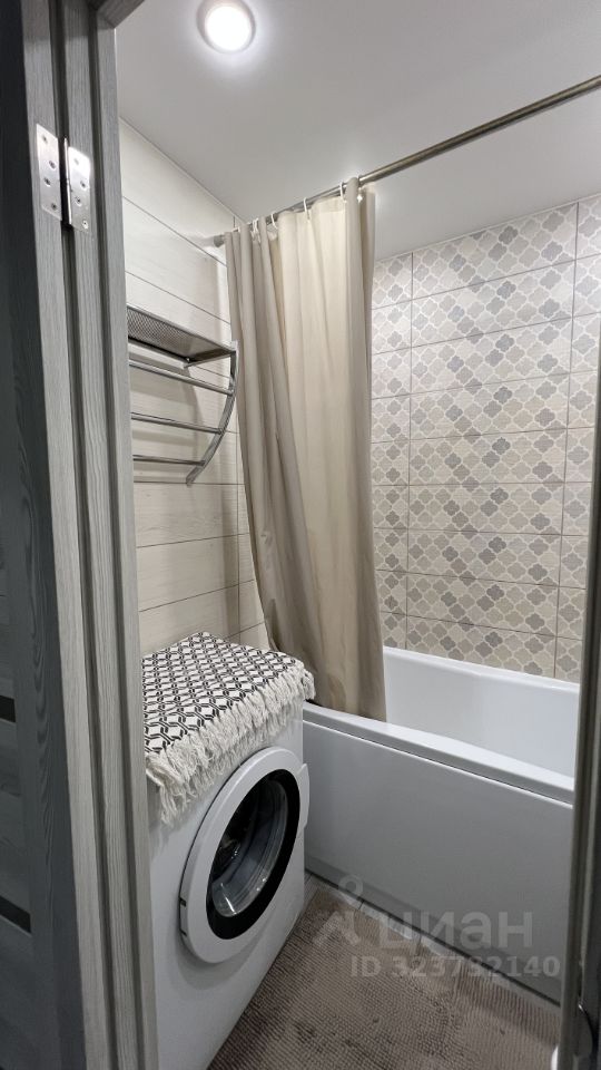 Аренда 1-комн квартиры на вторичном рынке улица Оптиков, 52к2