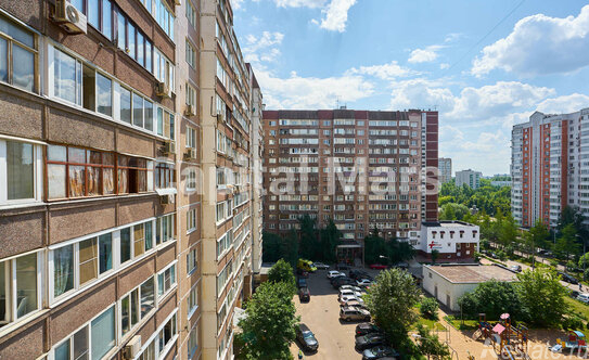 Аренда 3-комн квартиры на вторичном рынке Оршанская улица,  д. 9