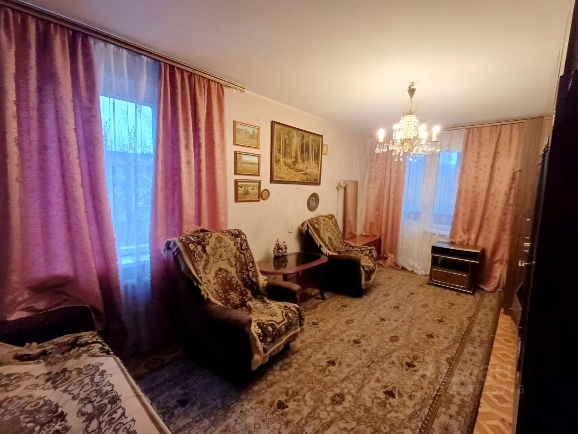 Продажа 3-комн квартиры на вторичном рынке пос. Радужный, 2А