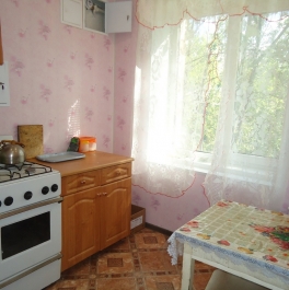 Продажа 2-комн квартиры на вторичном рынке Сланцы г, Жуковского ул ,  д. 7