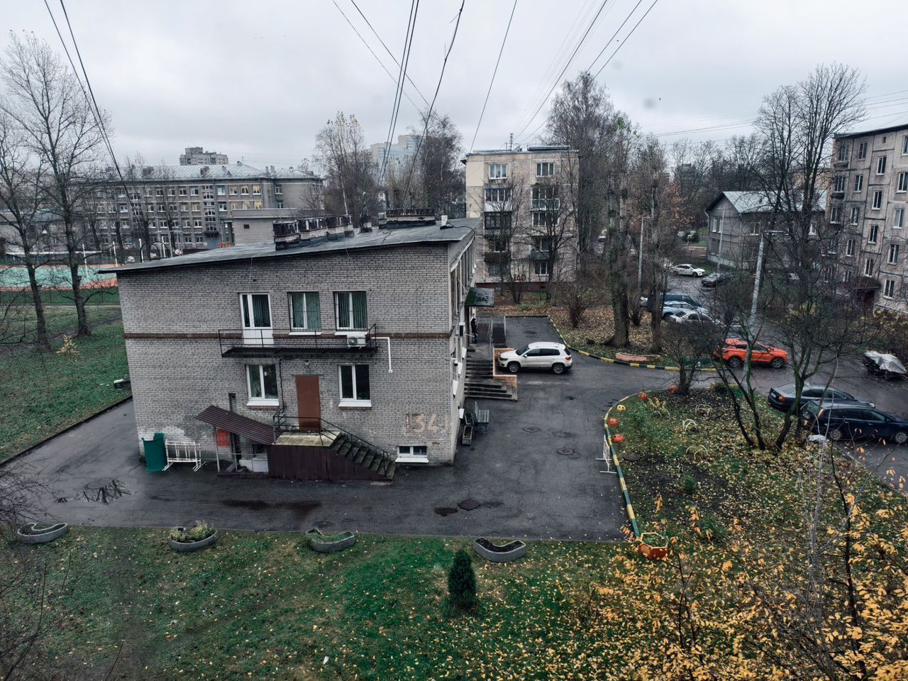 Продажа 2-комн квартиры на вторичном рынке улица Седова, 124