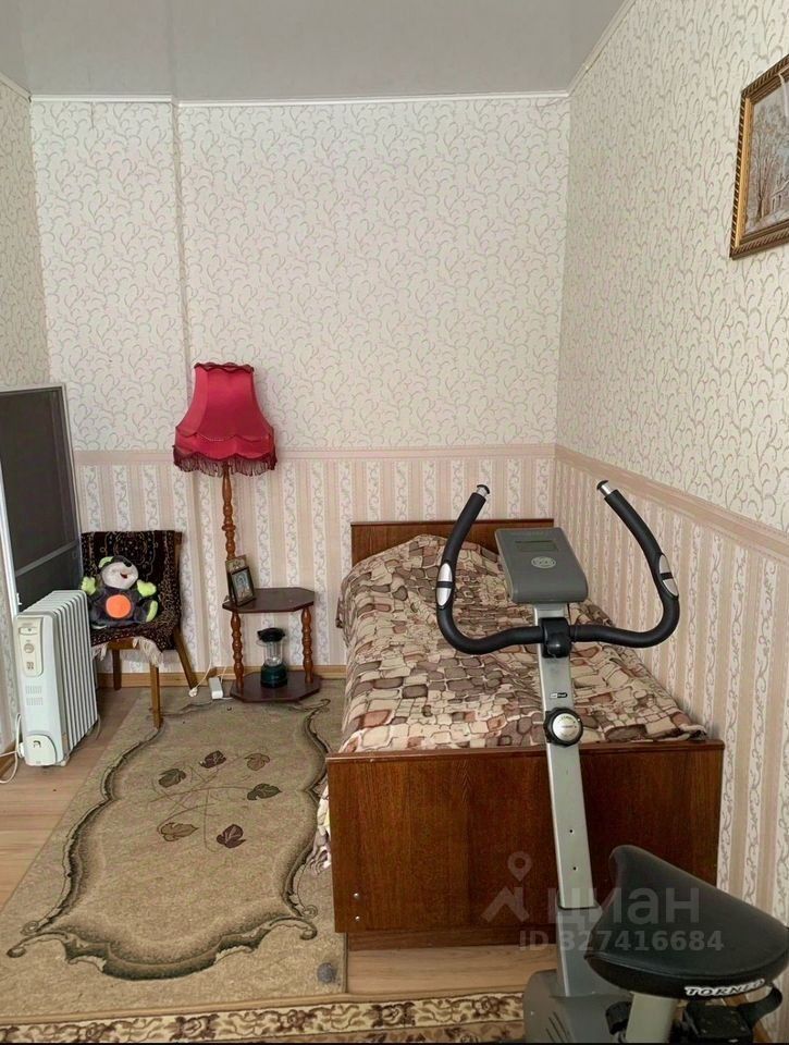 Продажа 2-комн квартиры на вторичном рынке д. Кипень, шоссе Нарвское, 31