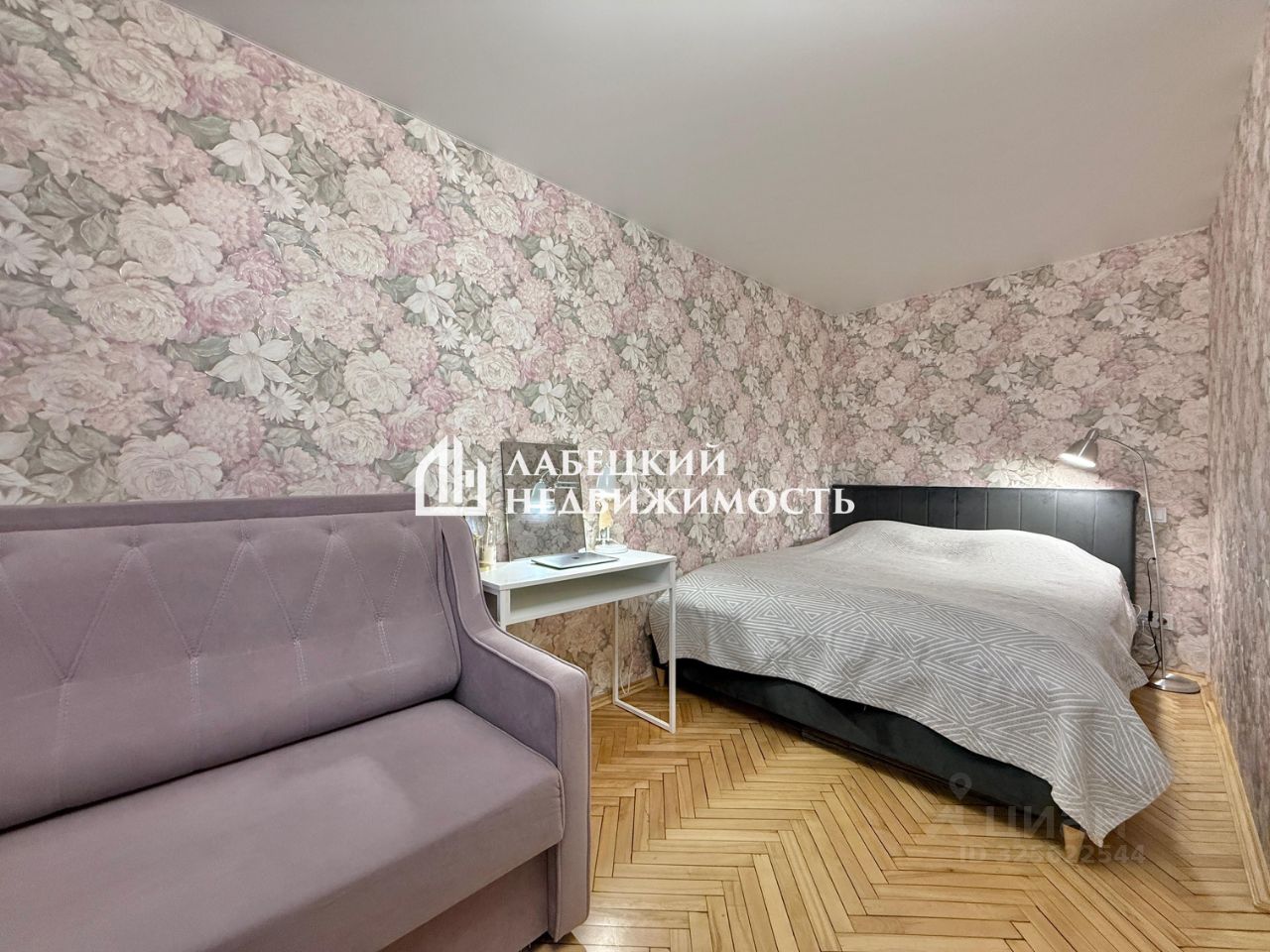 Продажа 1-комн квартиры на вторичном рынке Белградская улица, 18