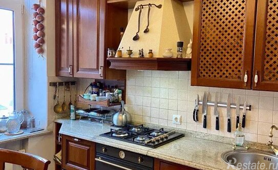 Продажа 5-комн квартиры на вторичном рынке Выборг, проспект Ленина,  д. 18