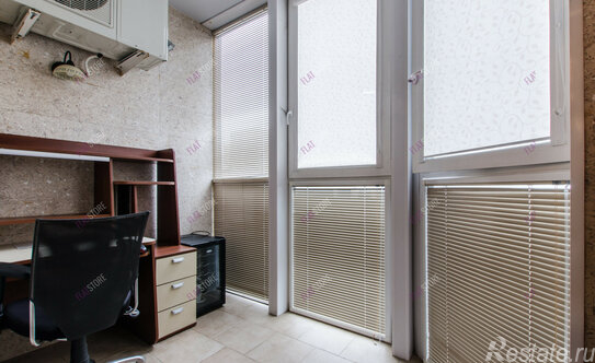 Продажа 2-комн квартиры на вторичном рынке Петергофское ш,  д. 57