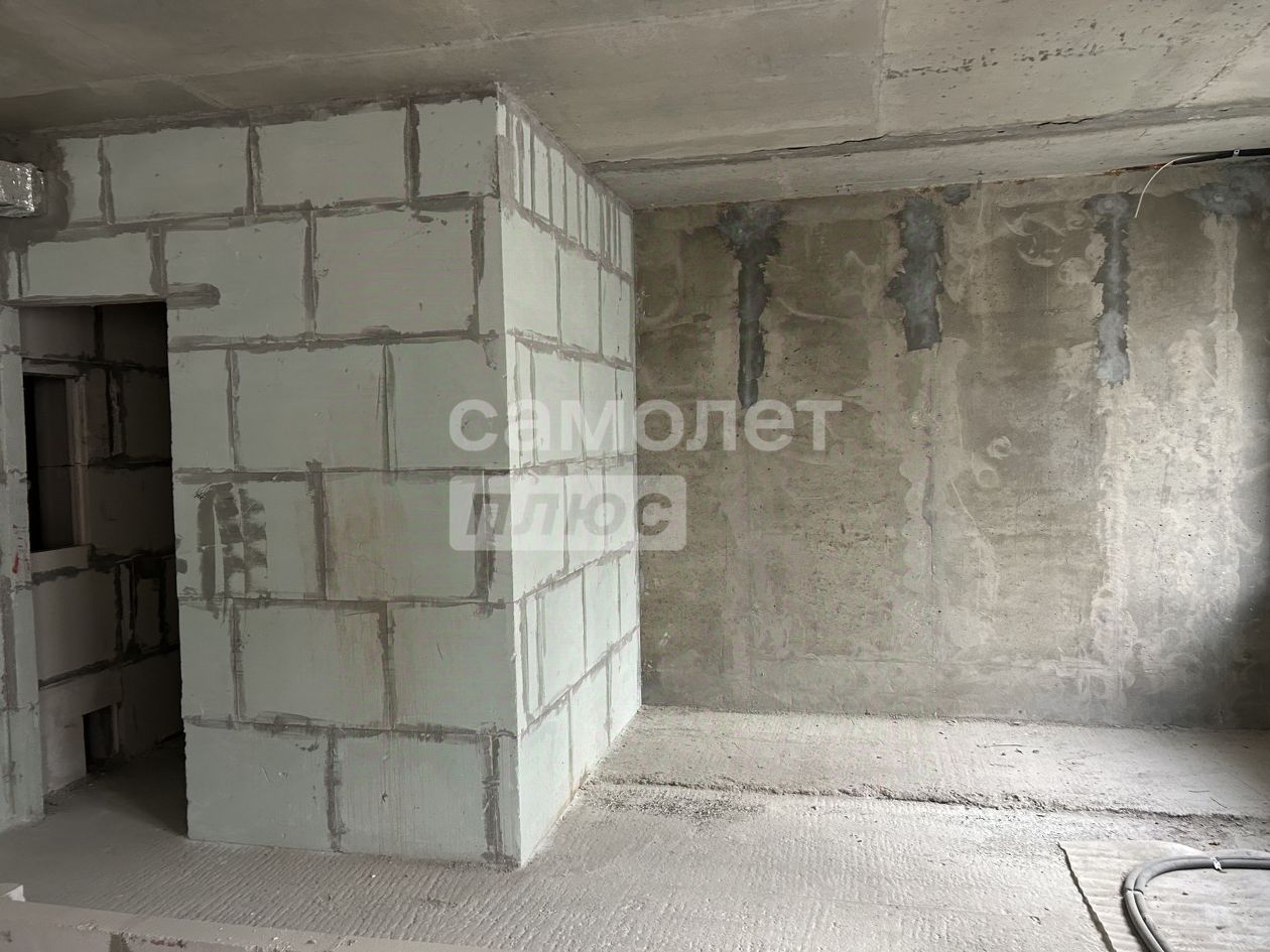 Продажа 3-комн квартиры на вторичном рынке Дегунинская улица, 7