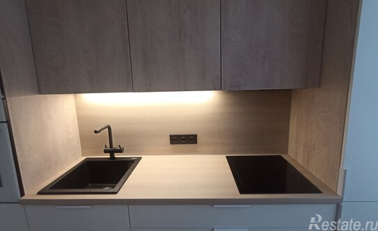 Продажа 1-комн квартиры на вторичном рынке площадь Европы