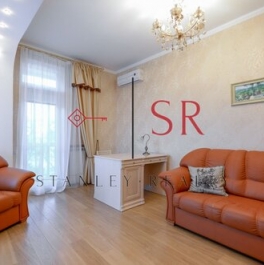 Аренда 2-комн квартиры на вторичном рынке Морской пр-кт,  д. 15