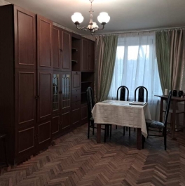 Продажа 2-комн квартиры на вторичном рынке Лермонтова ул,  д. 4
