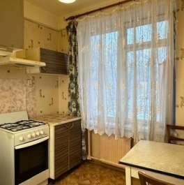 Продажа 1-комн квартиры на вторичном рынке Авангардная улица,  д. 23