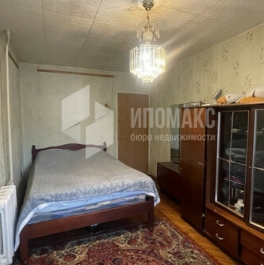 Продажа 2-комн квартиры на вторичном рынке микрорайон ДРСУ-4, , Голицыно, тер ДРСУ-4,  д. 14