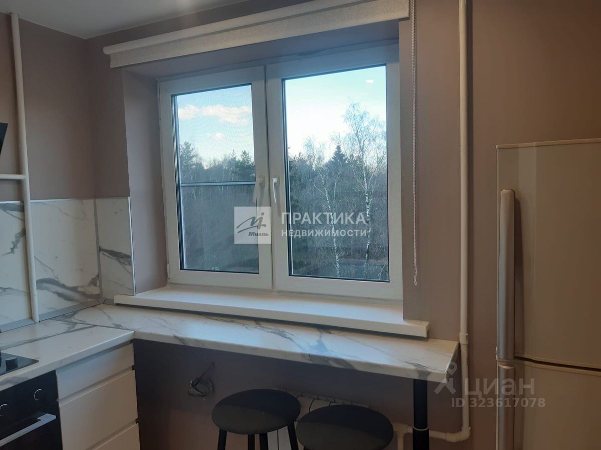 Аренда 2-комн квартиры на вторичном рынке Балашиха, улица Орджоникидзе, 21