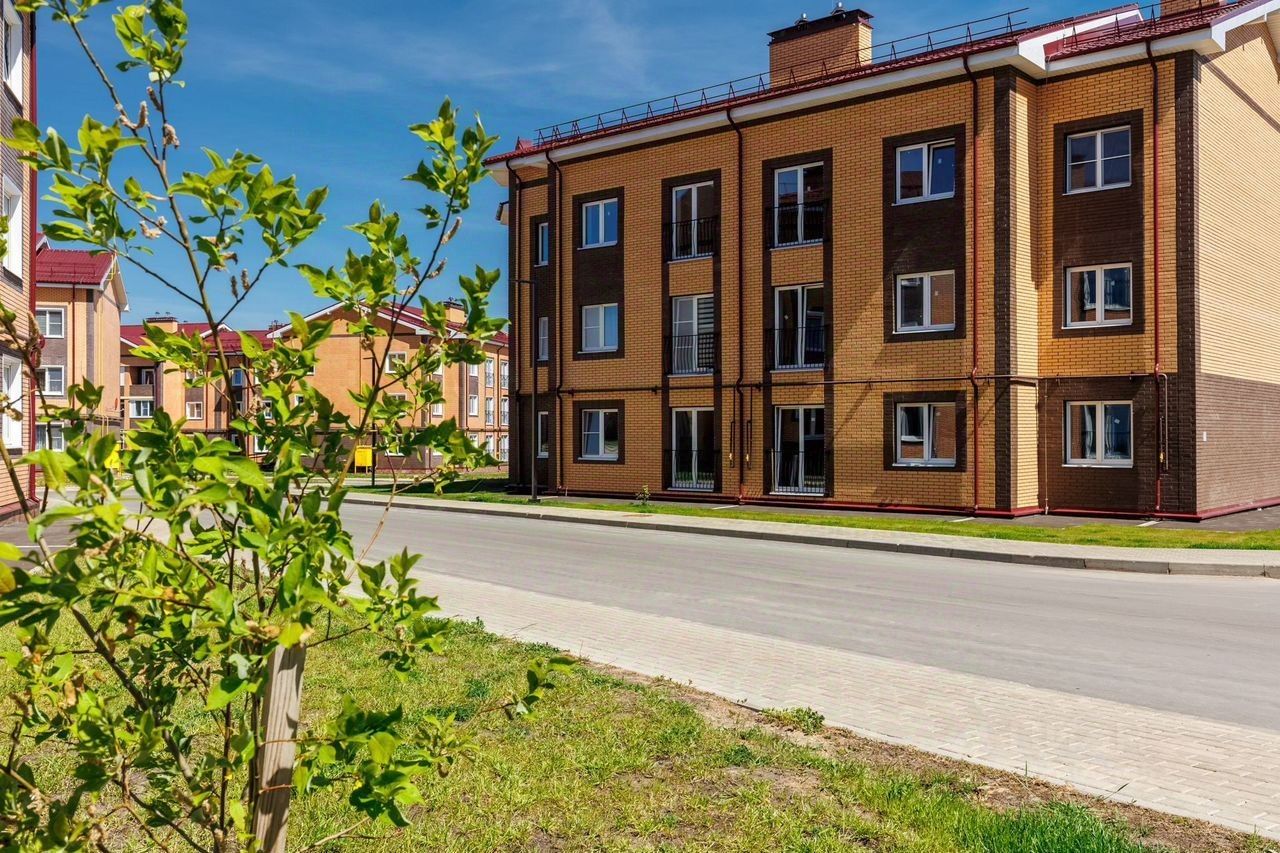 Продажа 2-комн квартиры на вторичном рынке улица Генерала Донскова, 29к6