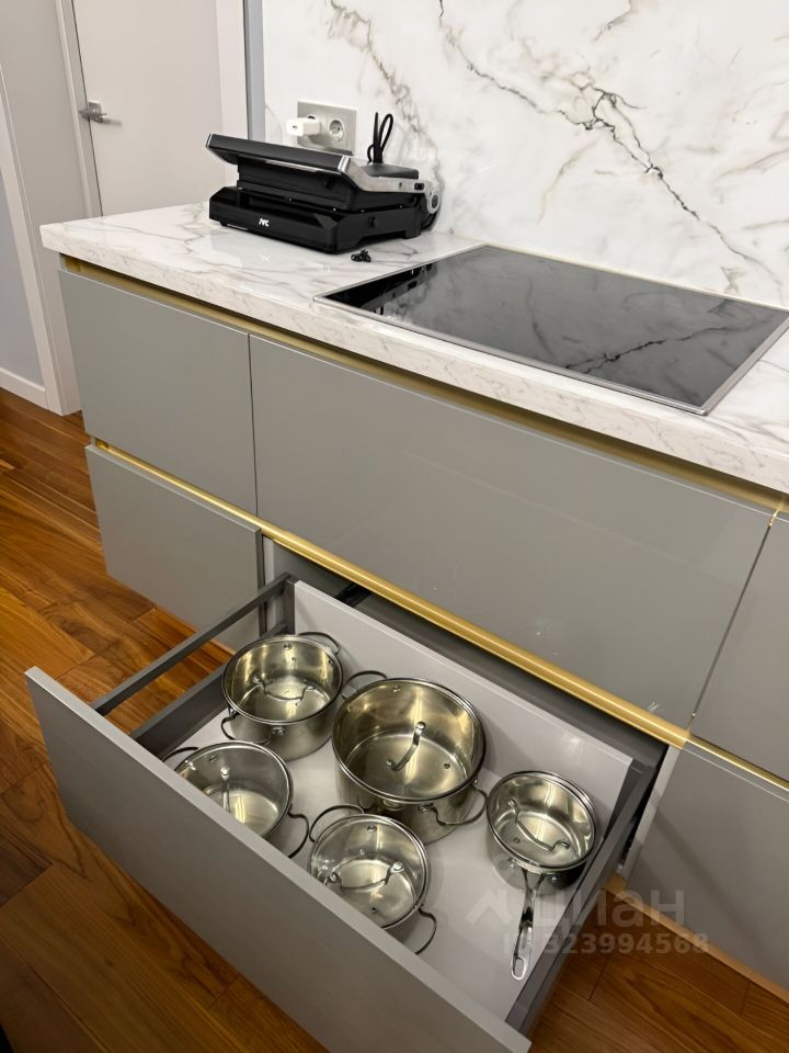 Аренда 2-комн квартиры на вторичном рынке Новоивановское пгт, улица Овражная, 47А