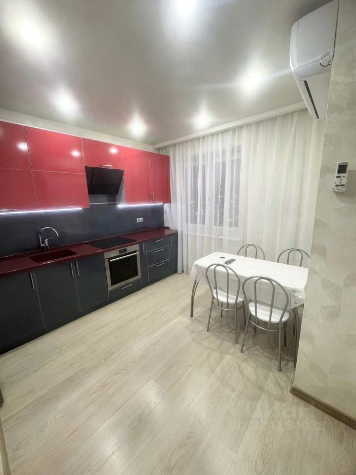 Аренда 1-комн квартиры на вторичном рынке Люберцы, Инициативная улица, 13