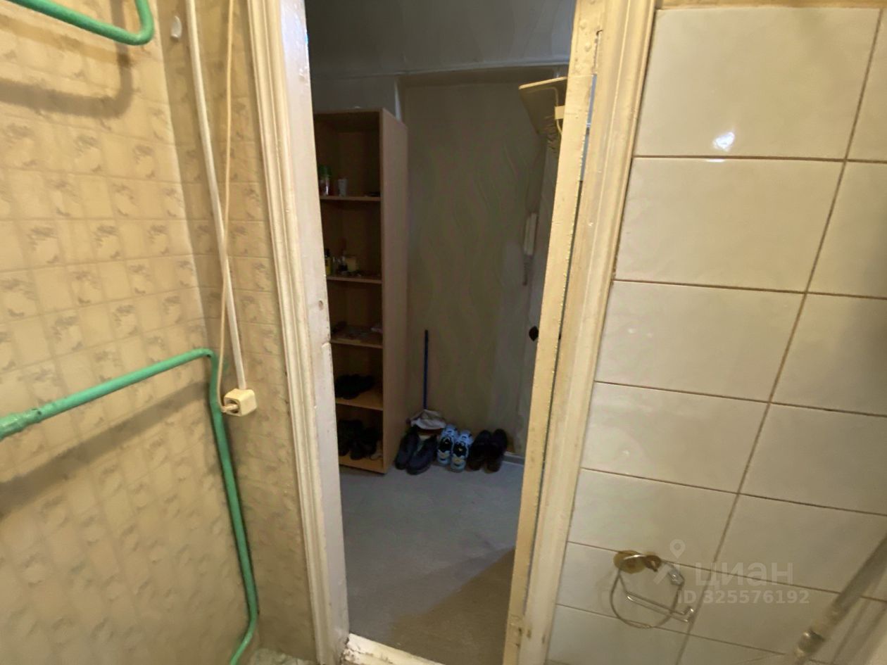 Продажа 1-комн квартиры на вторичном рынке Малаховка пгт, шоссе Быковское, 14