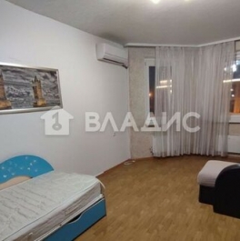 Продажа 2-комн квартиры на вторичном рынке ул Базовская,  д. 15,  к. 8