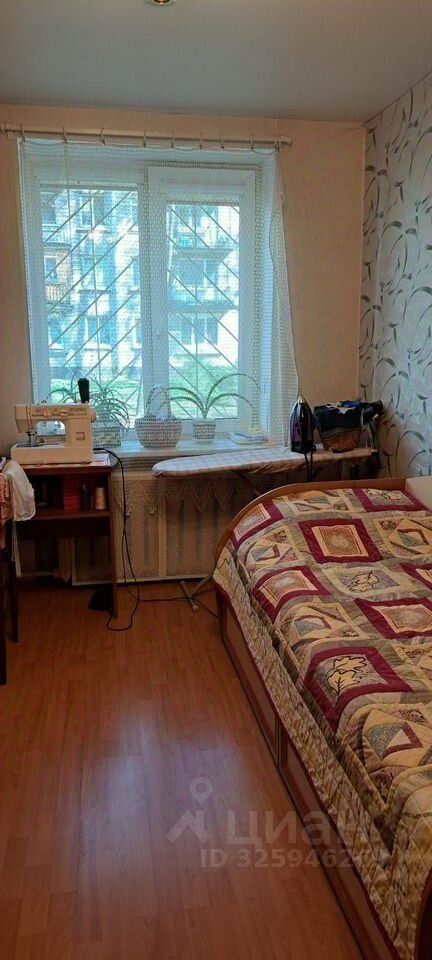 Продажа 2-комн квартиры на вторичном рынке улица Крюкова,  д. 11