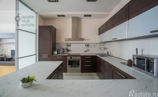 Аренда 4-комн квартиры на вторичном рынке Щемиловский 2-й пер,  д. 4