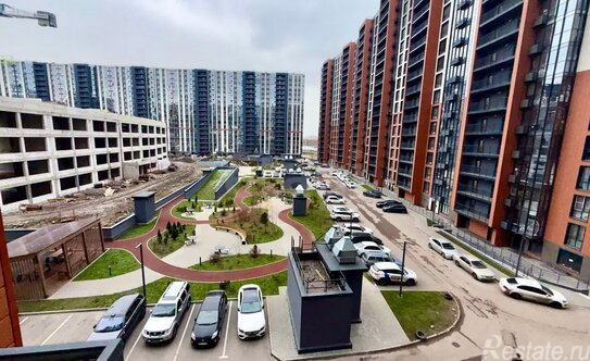 Продажа 3-комн квартиры на вторичном рынке бульвар Головнина,  д. 3 к1